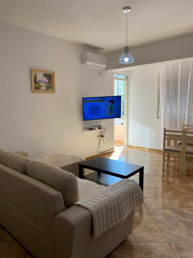Lea Apartments Vlore Exterior photo